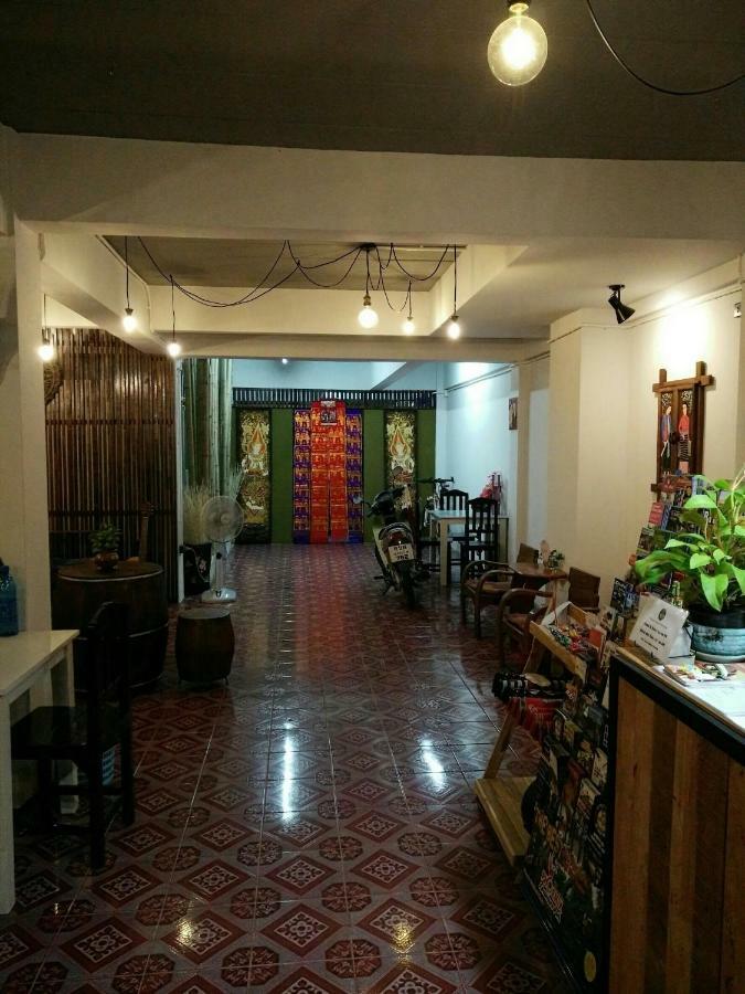 Albergue Tangmo House Chiang Mai Exterior foto
